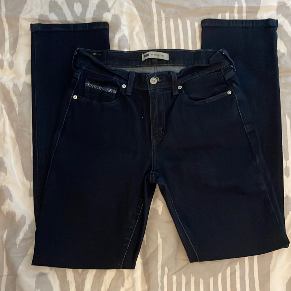 Levi’s straight dark blue denim jean, size 8 long